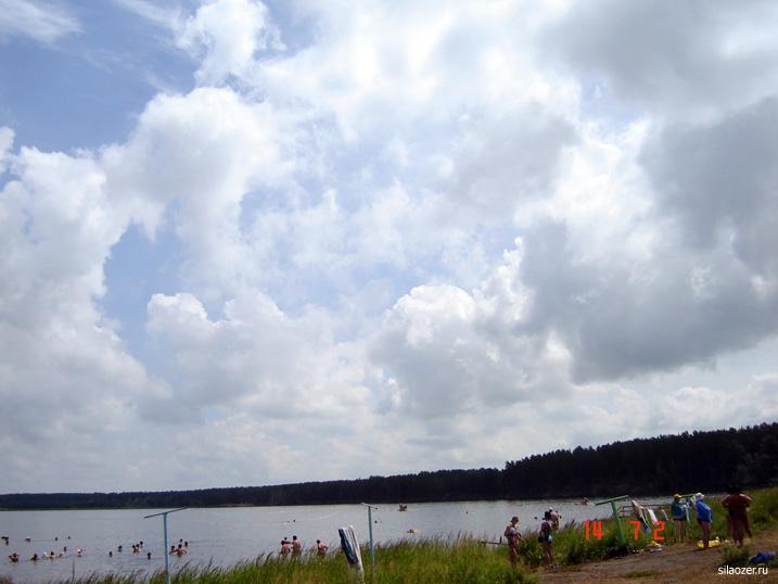Солёное озеро в Завьялово популярно у всех поколений туристов